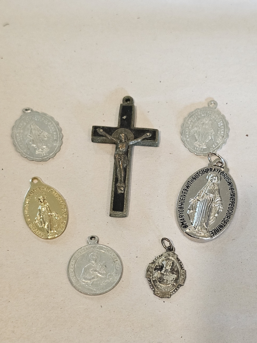 7 Pcs Vintage Religious Charm Lot